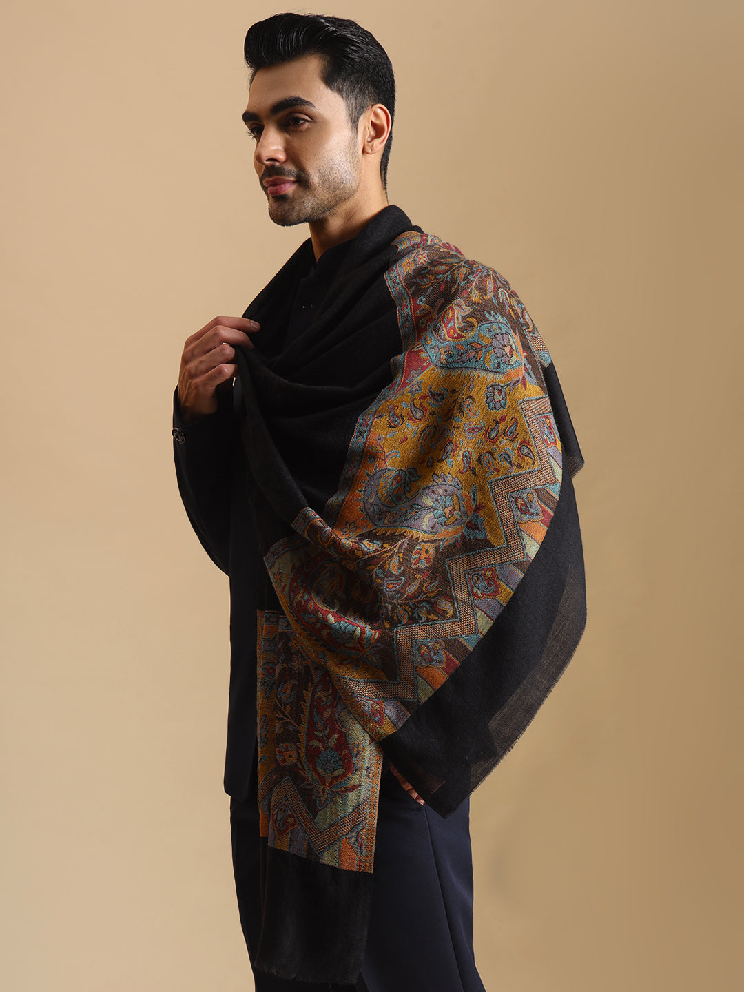 Kani Weave Paisley Border Pure Wool Stole for Men | Black