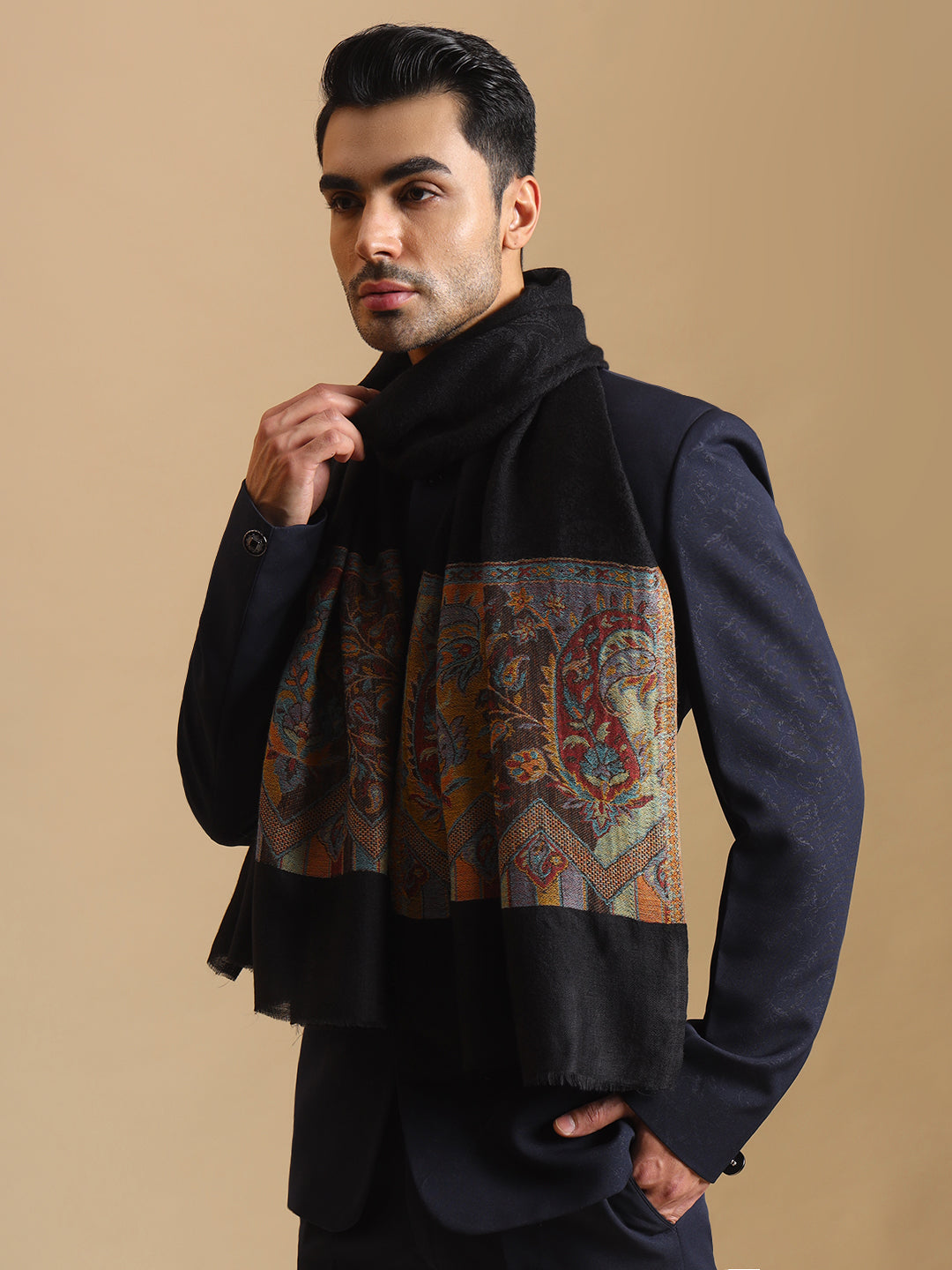 Kani Weave Paisley Border Pure Wool Stole for Men | Black