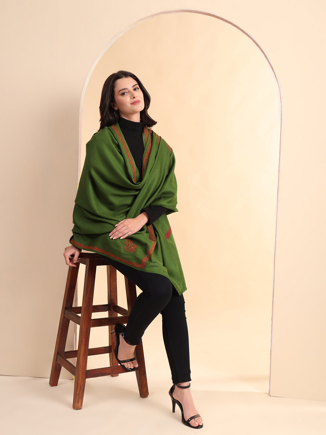 Sozni Embroidered Daur Border Solid Shawl | Olive Green