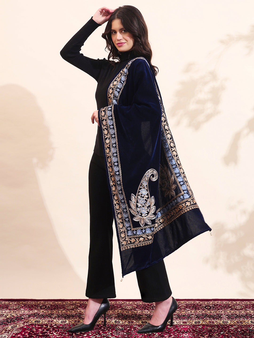 Floral Paisley Velvet Embroidered Stole | Blue