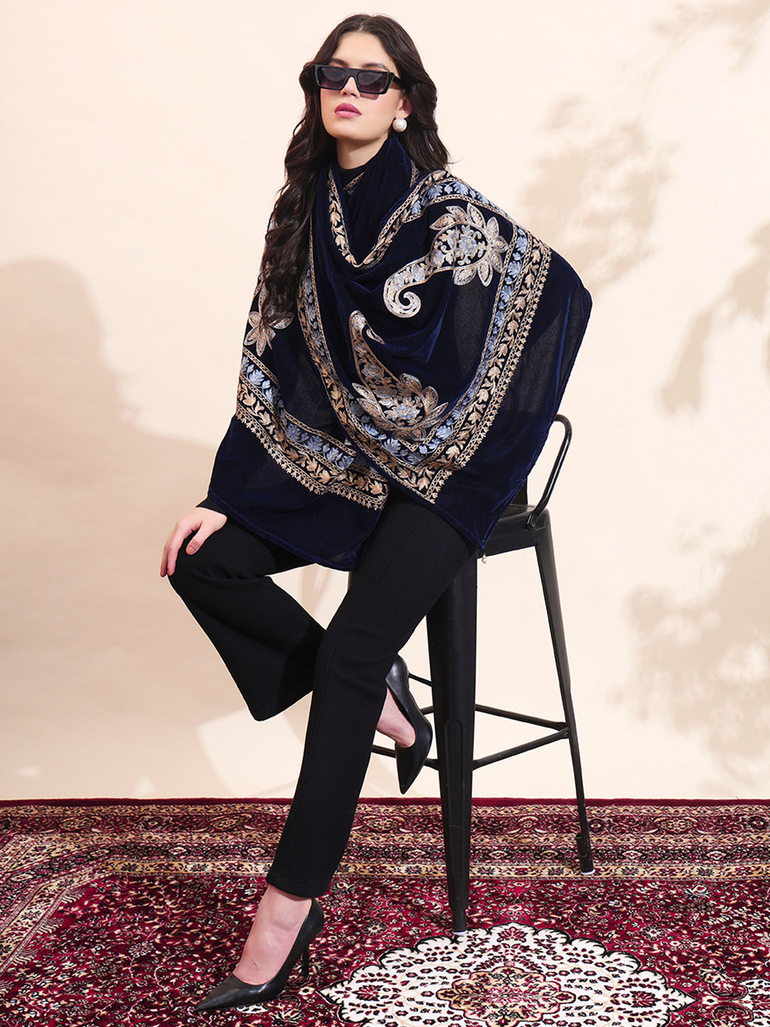 Floral Paisley Velvet Embroidered Stole | Blue