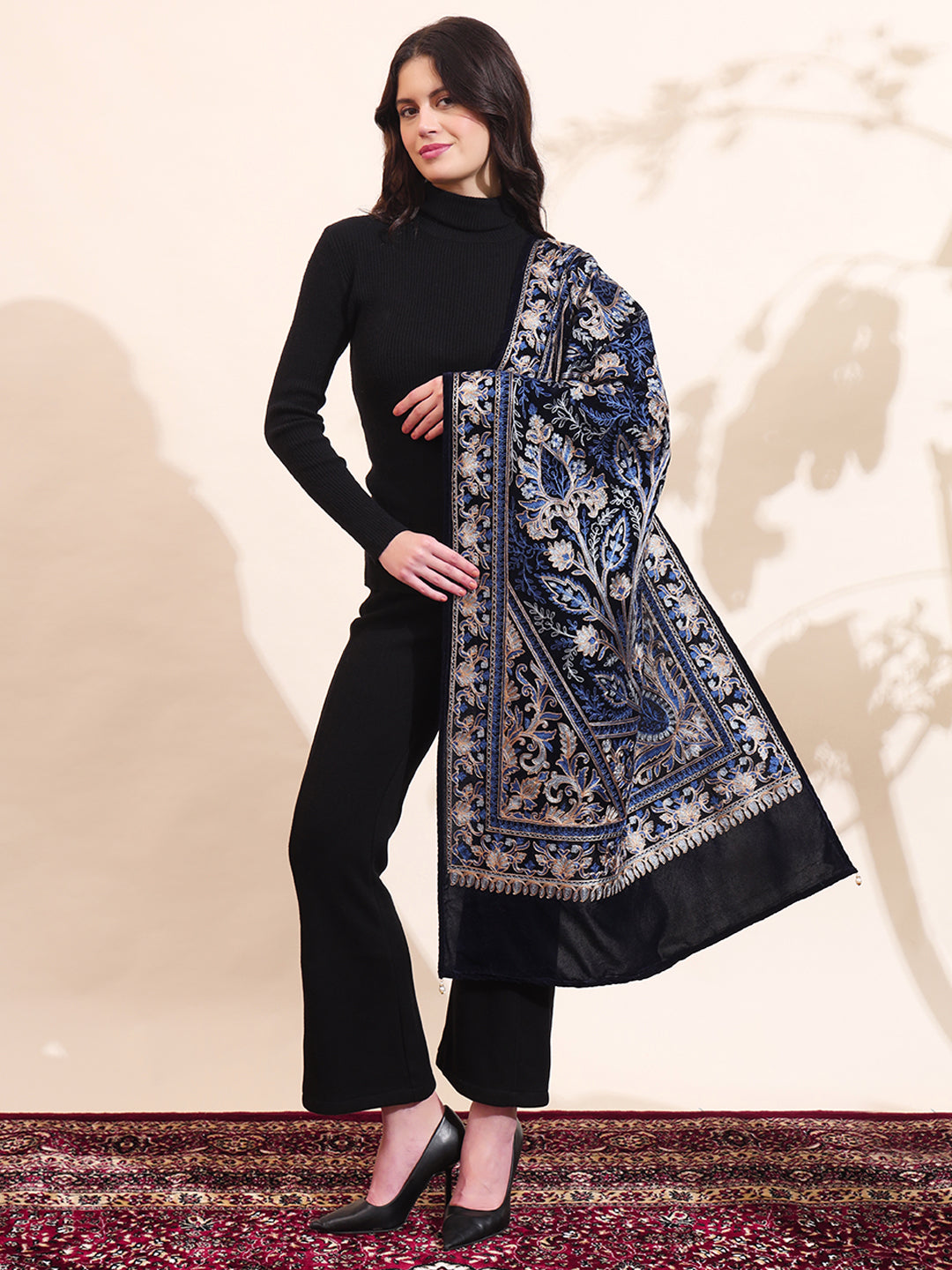 Floral Paisley Velvet Embroidered Stole | Blue