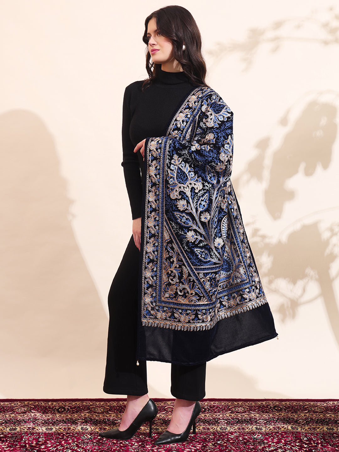 Floral Paisley Velvet Embroidered Stole | Blue