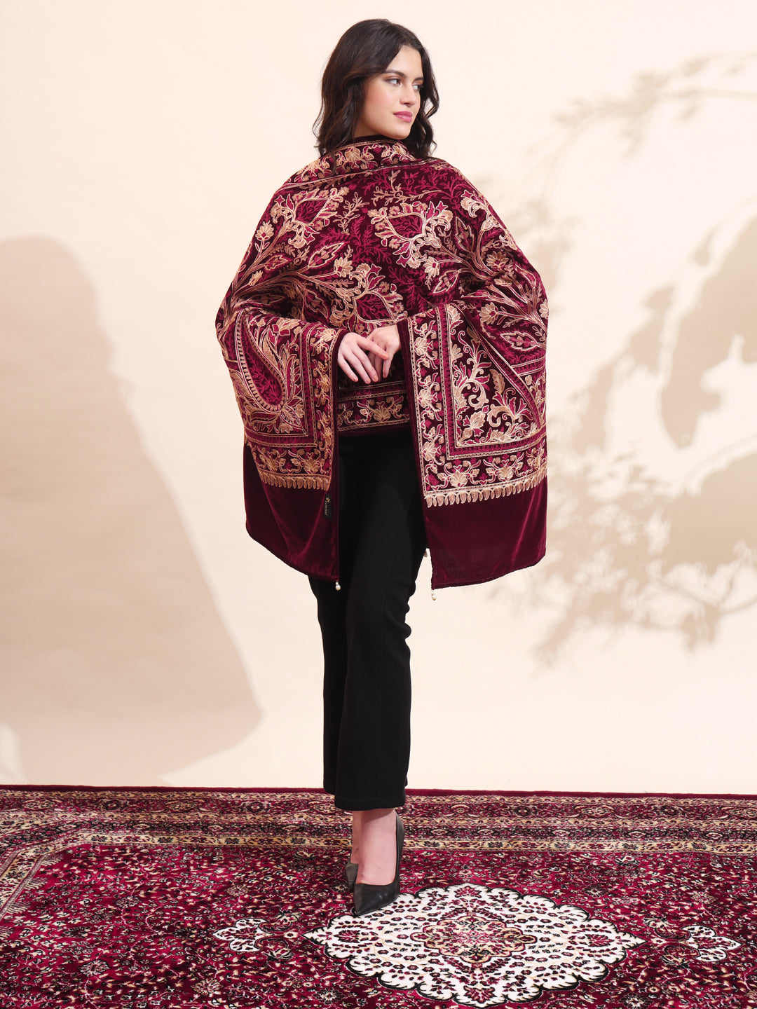 Floral Paisley Velvet Embroidered Stole | Maroon