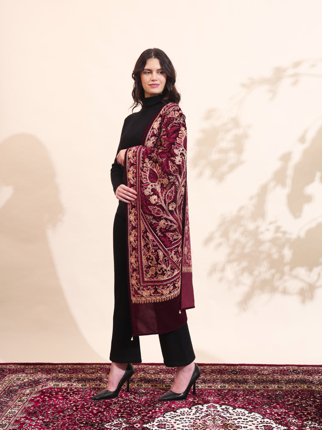 Floral Paisley Velvet Embroidered Stole | Maroon