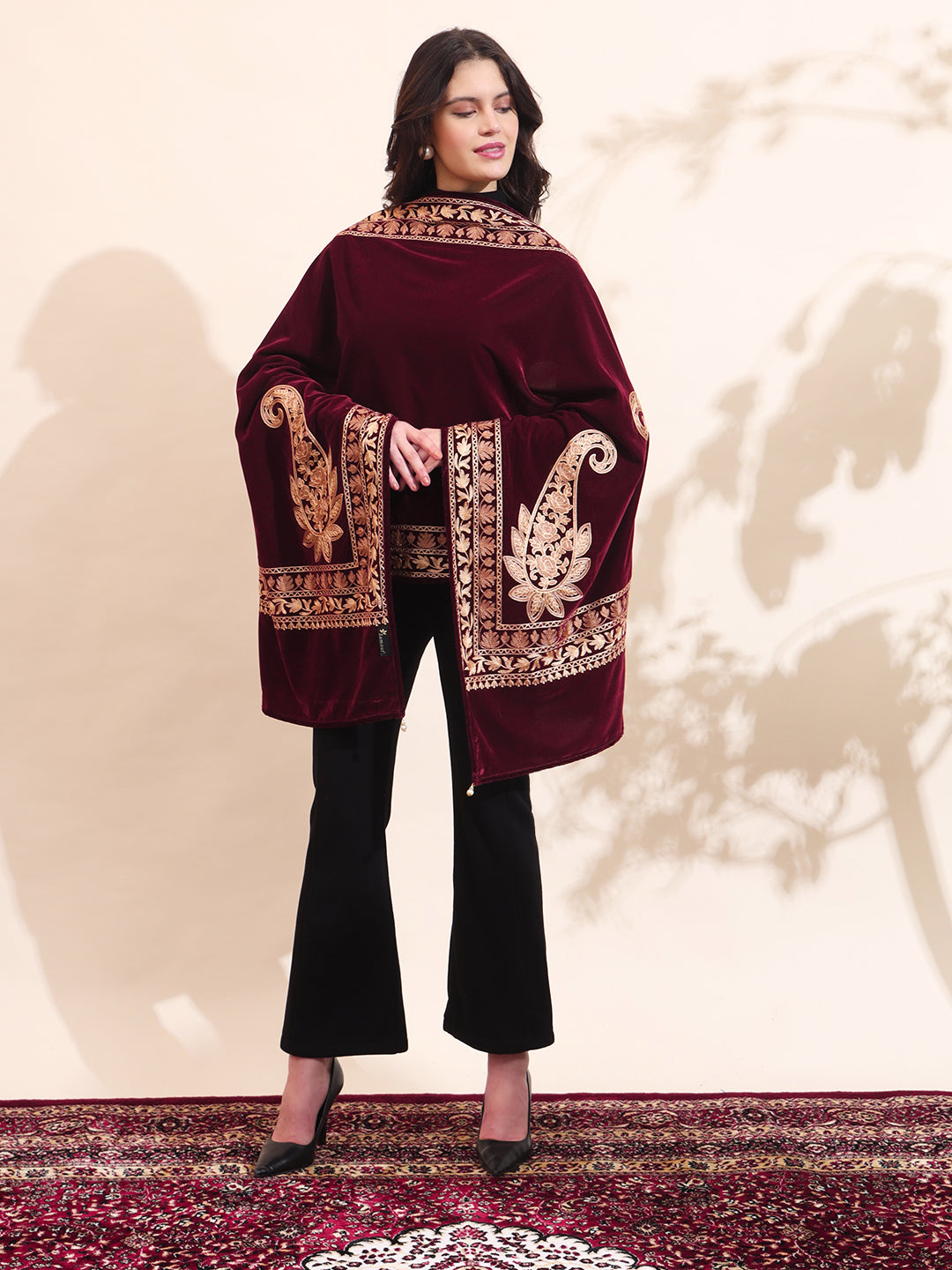 Floral Paisley Velvet Embroidered Stole | Maroon