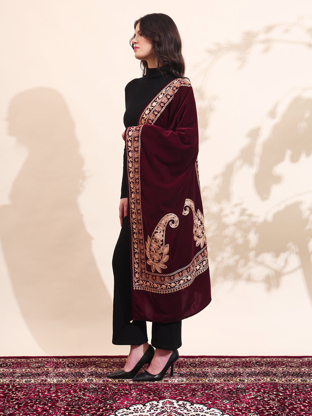 Floral Paisley Velvet Embroidered Stole | Maroon