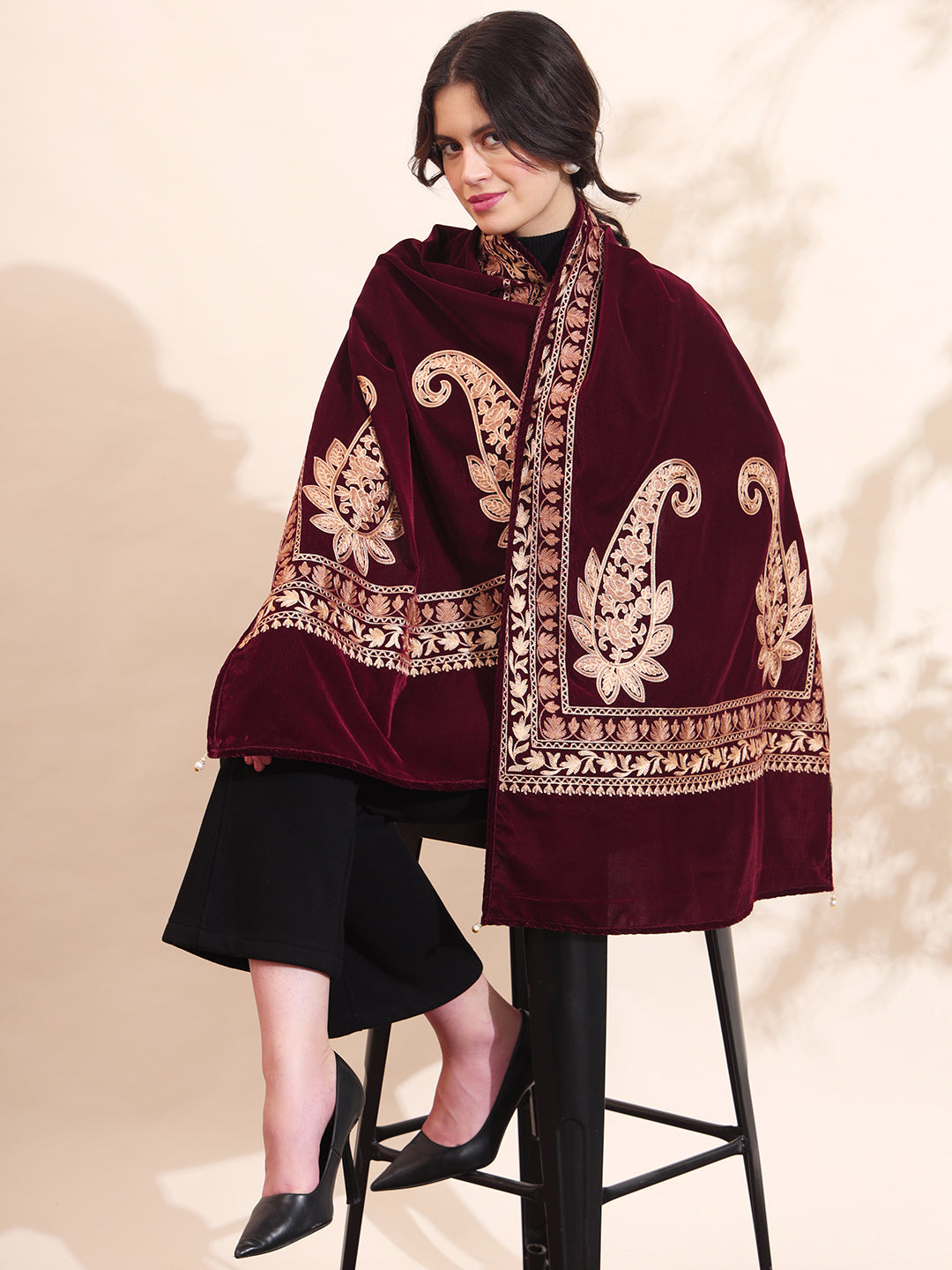 Floral Paisley Velvet Embroidered Stole | Maroon