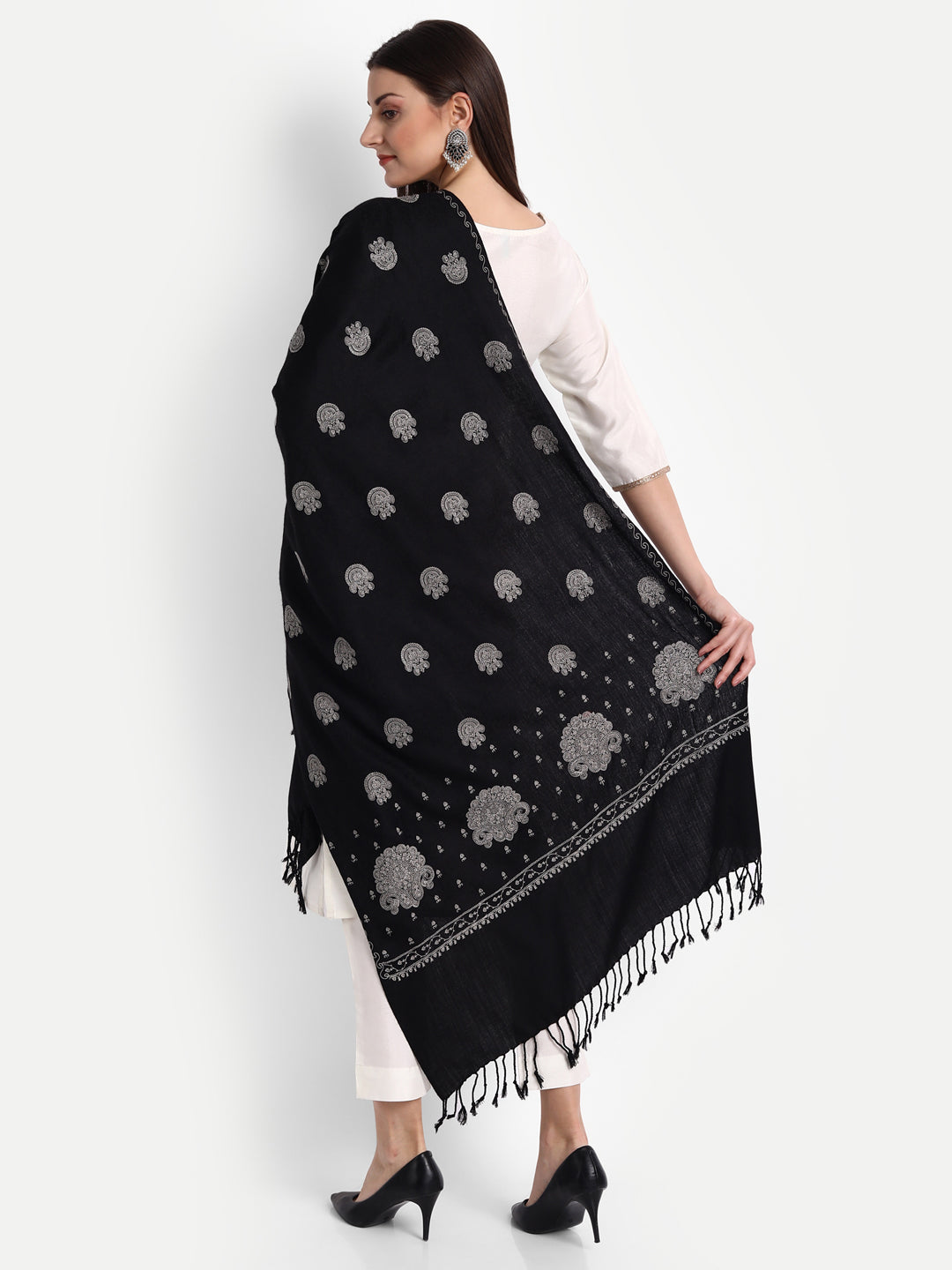 Fine Sozni Embroidery Kashmiri Wool Stole | Black - Zamour