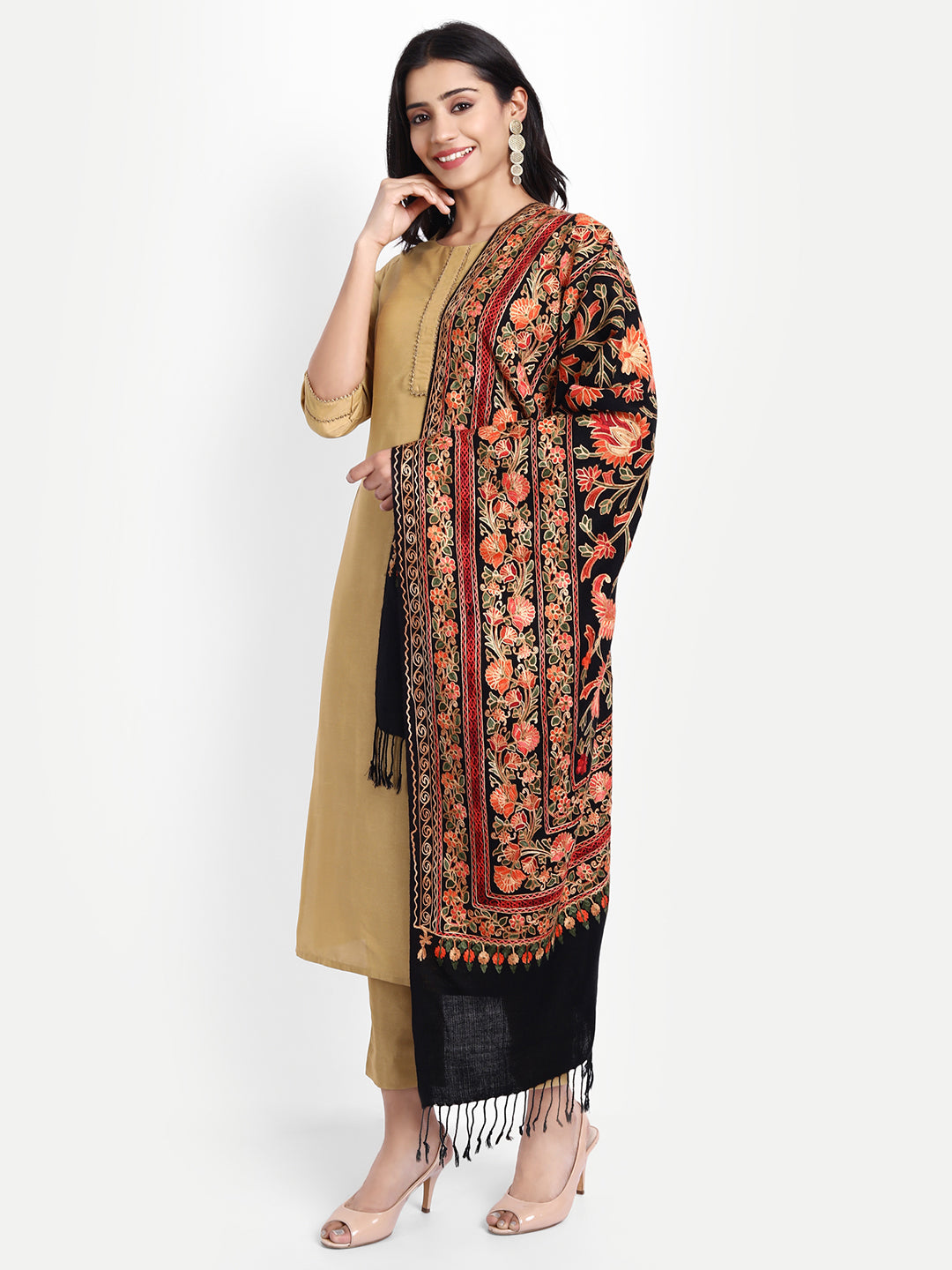 Kashmiri Aari Embroidery Woollen Stole | Black - Zamour