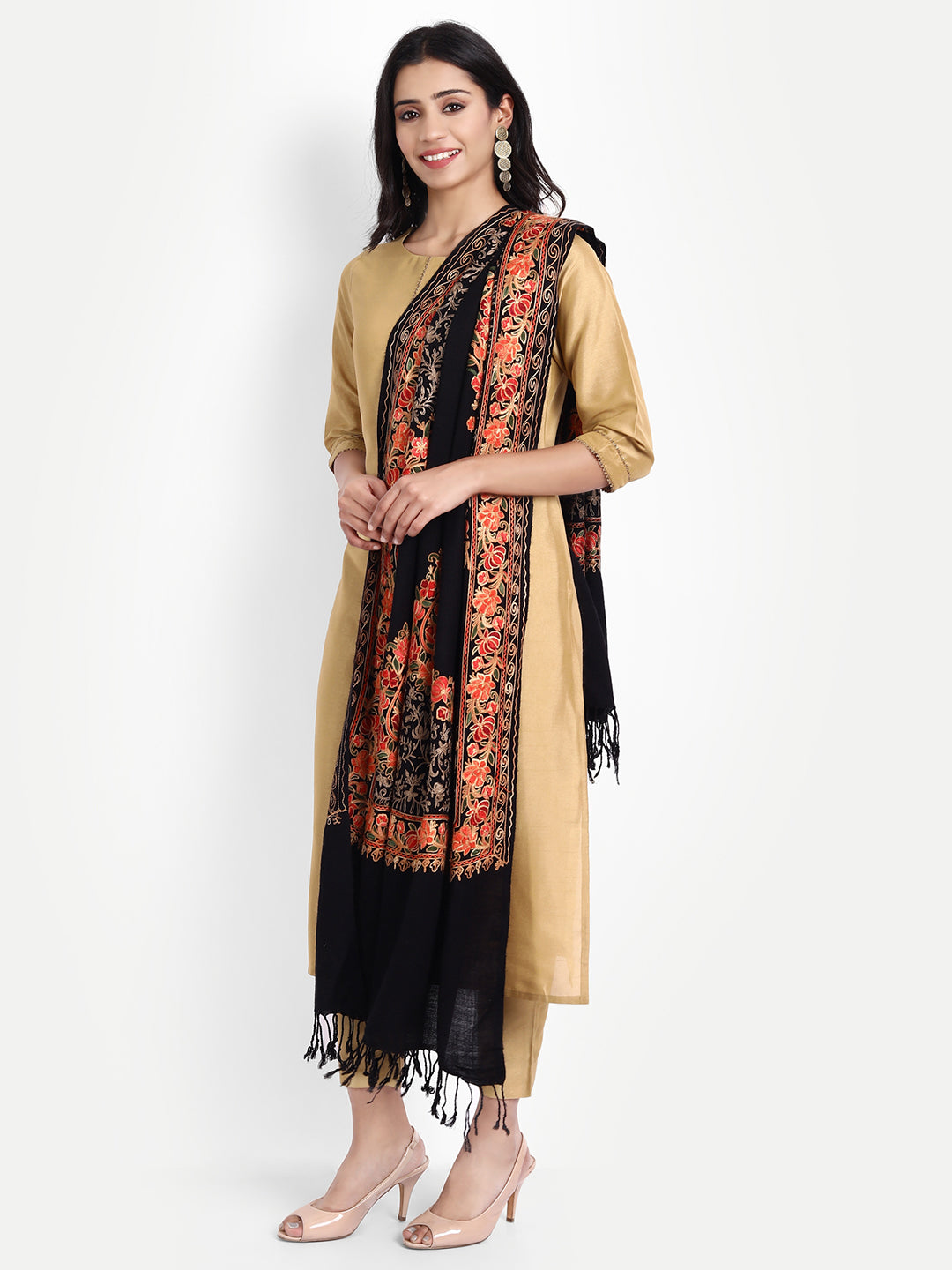 Kashmiri Aari Embroidery Woollen Stole | Black - Zamour