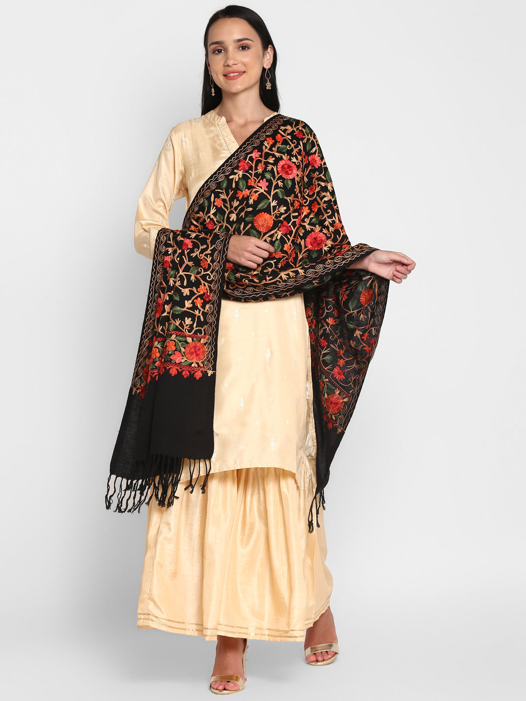 Kashmiri Aari Embroidery Woollen Stole | Black - Zamour