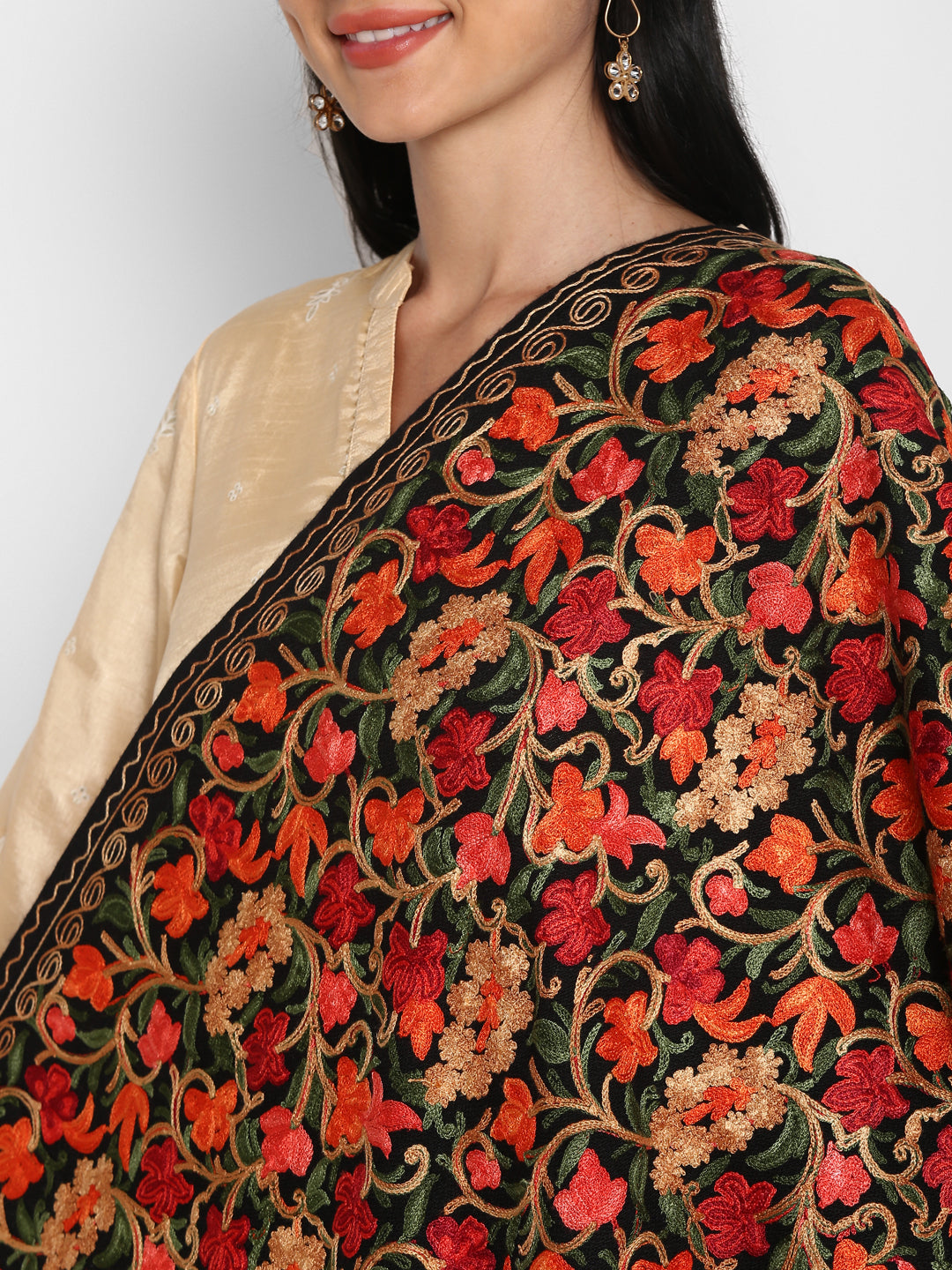 Kashmiri Aari Embroidery Woollen Stole | Black - Zamour